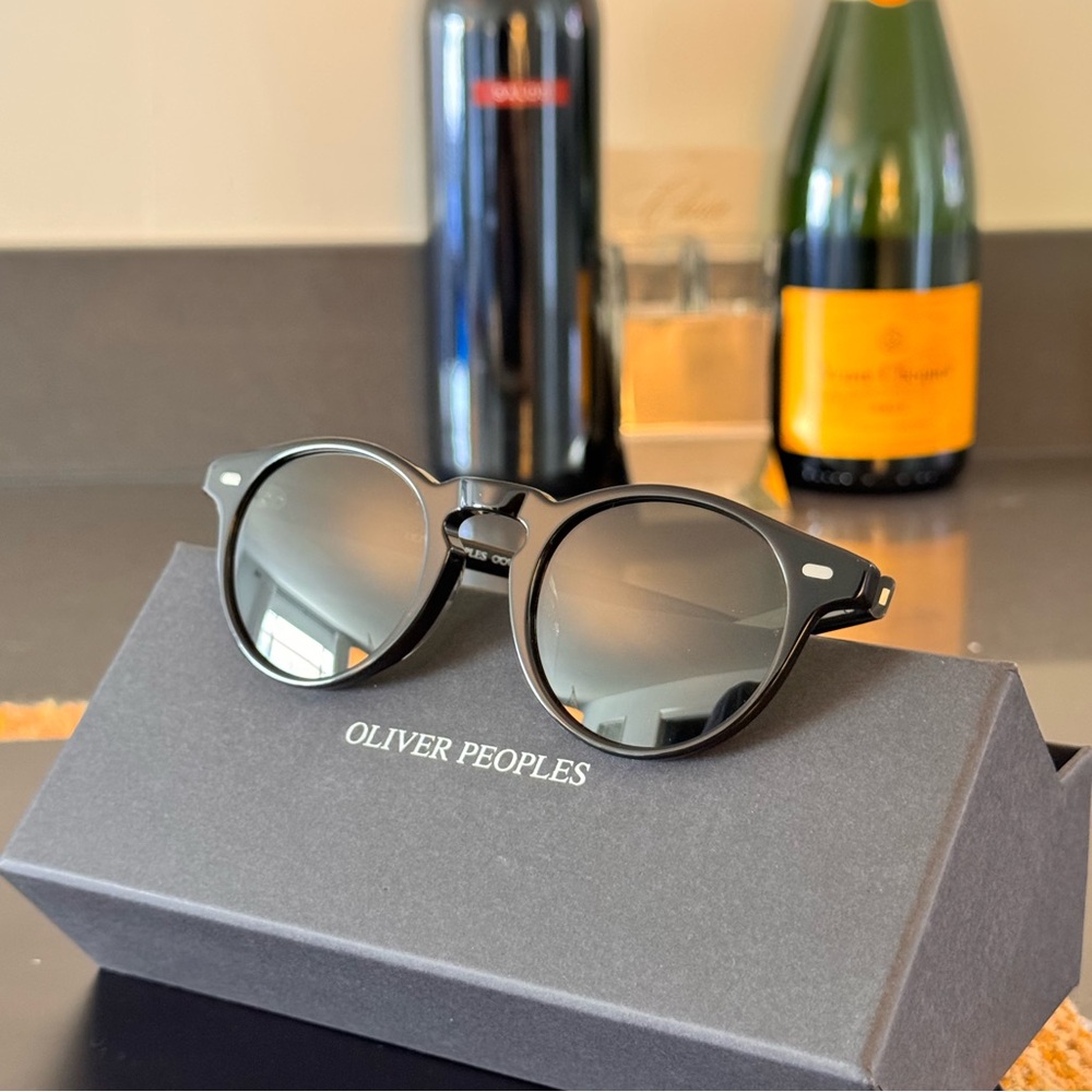 Oliver Peoples — Gregory Peck Sunglasses — Black - Picture 1 of 5